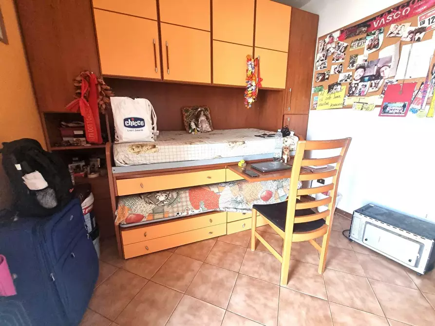 Immagine 10 di Appartamento in vendita  a Viareggio