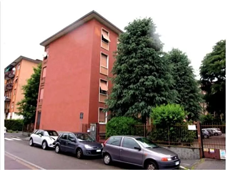 Immagine 1 di Appartamento in vendita  a Legnano