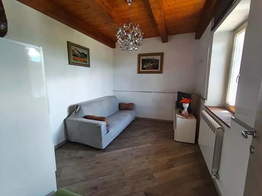 Immagine 49 di Rustico / casale in vendita  a Villa Collemandina