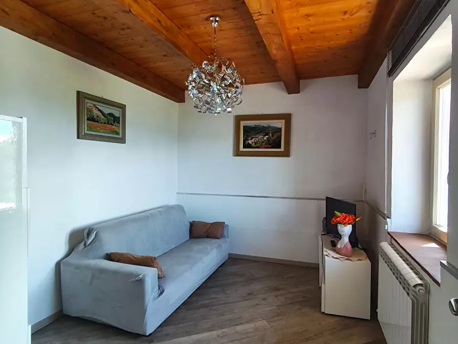 Immagine 36 di Rustico / casale in vendita  a Villa Collemandina