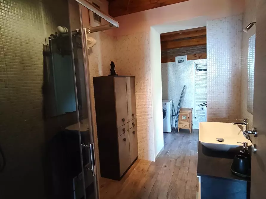 Immagine 37 di Rustico / casale in vendita  a Villa Collemandina