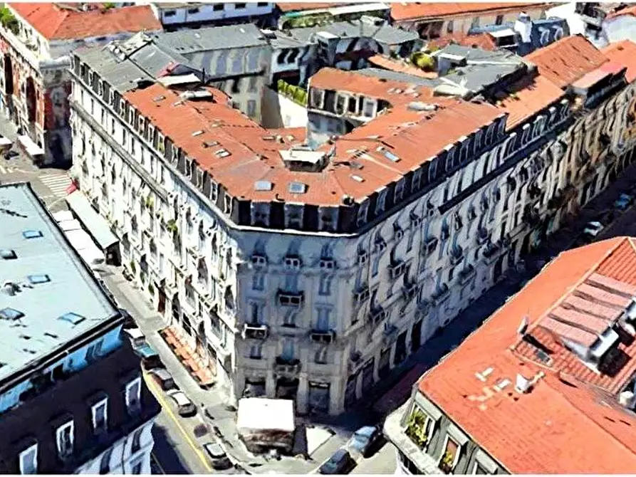 Immagine 10 di Appartamento in vendita  a Milano