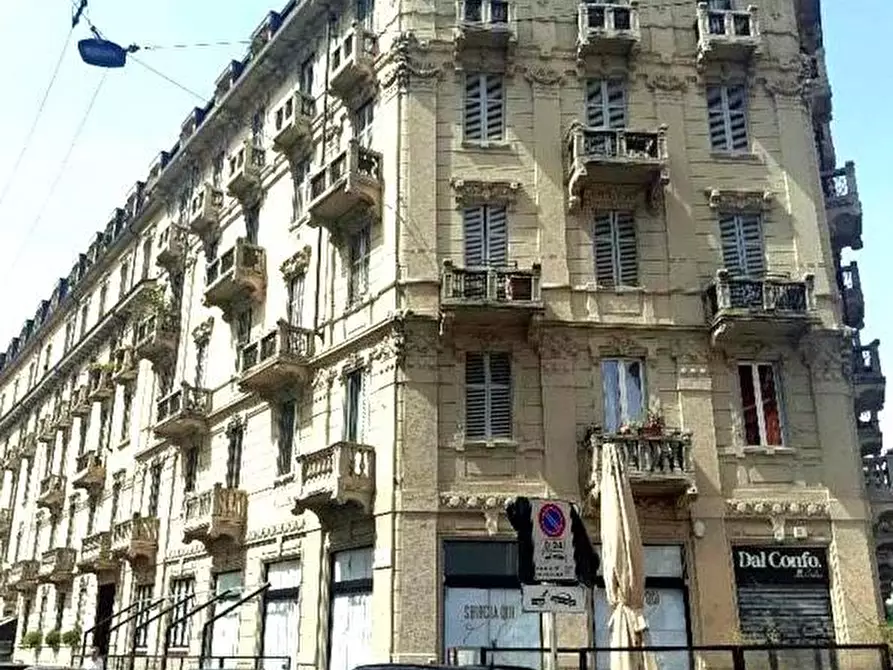 Immagine 1 di Appartamento in vendita  a Milano