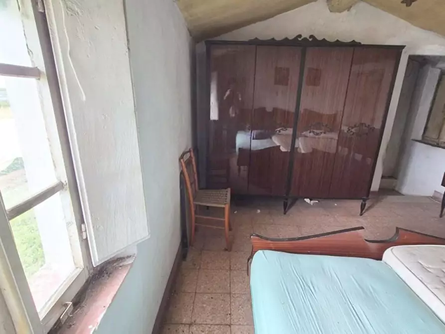 Immagine 33 di Rustico / casale in vendita  a Camaiore