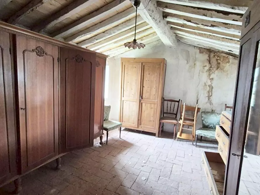 Immagine 26 di Rustico / casale in vendita  a Camaiore