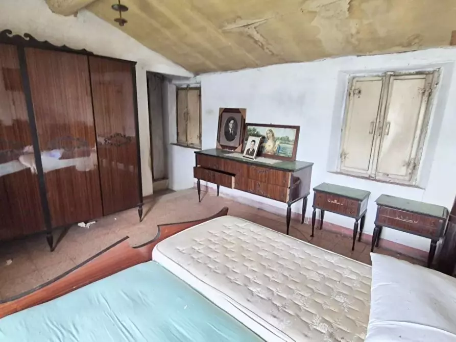 Immagine 34 di Rustico / casale in vendita  a Camaiore