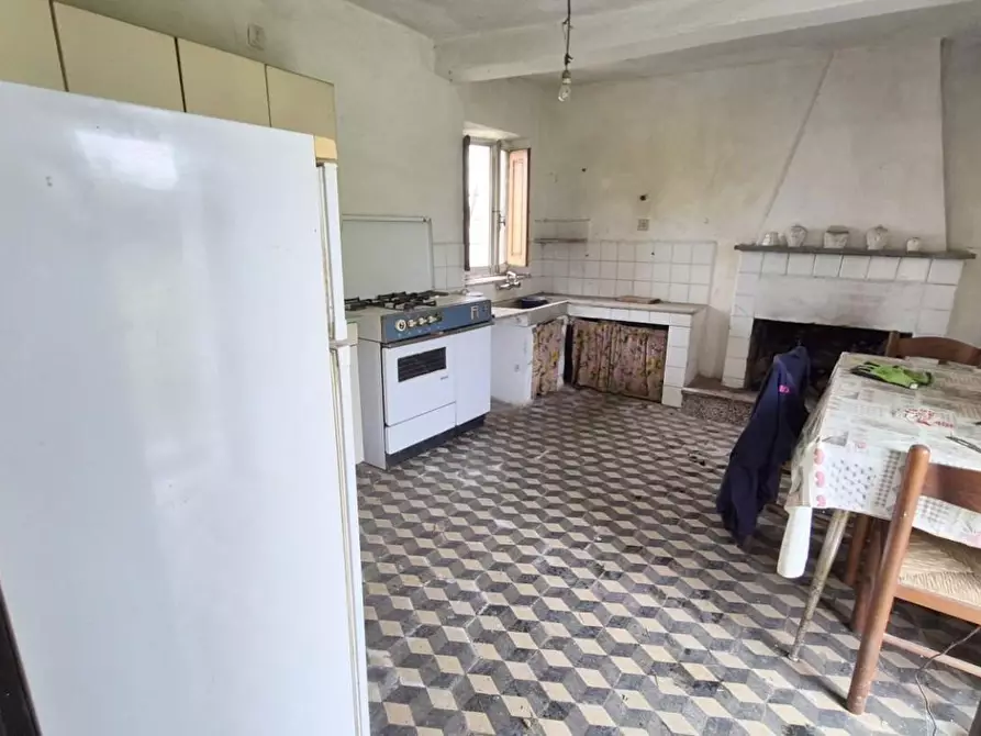 Immagine 19 di Rustico / casale in vendita  a Camaiore