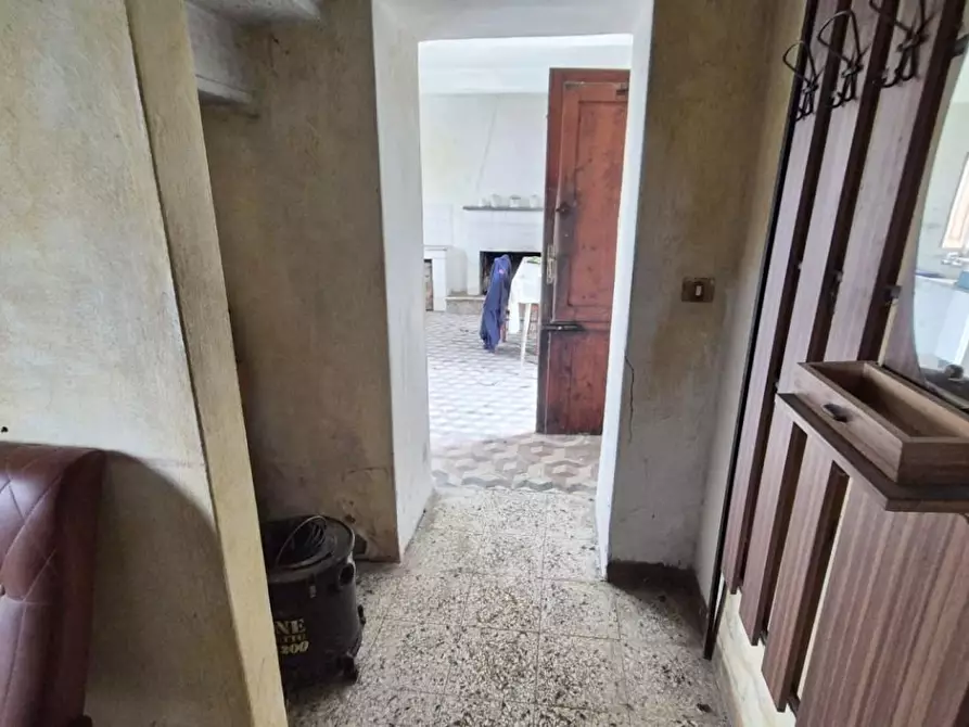 Immagine 18 di Rustico / casale in vendita  a Camaiore