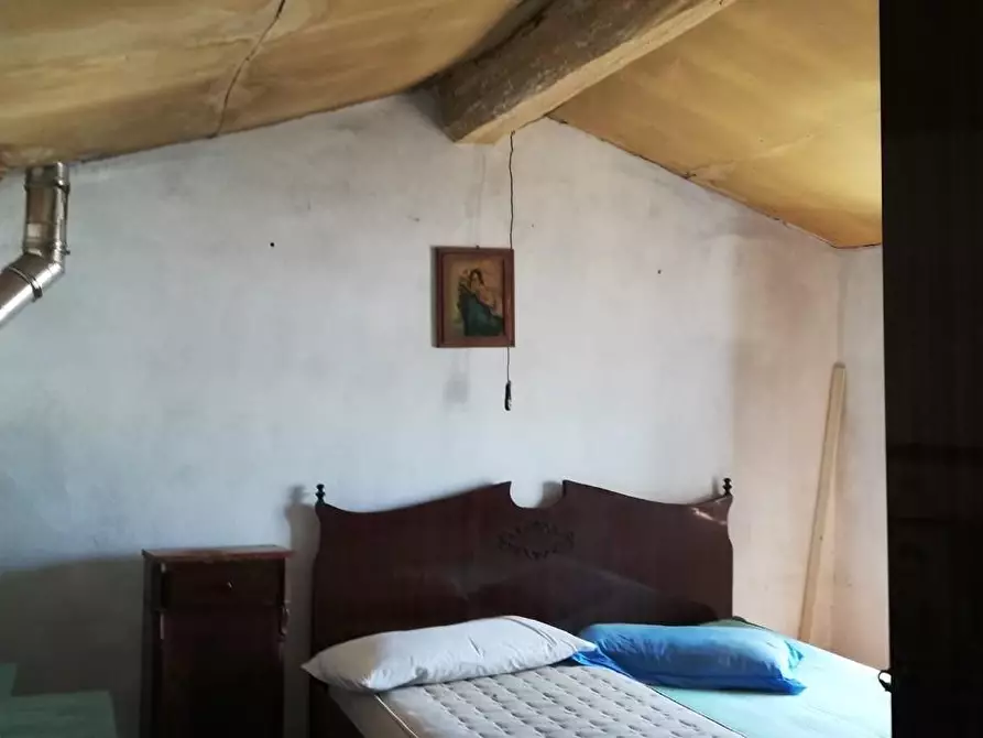Immagine 32 di Rustico / casale in vendita  a Camaiore