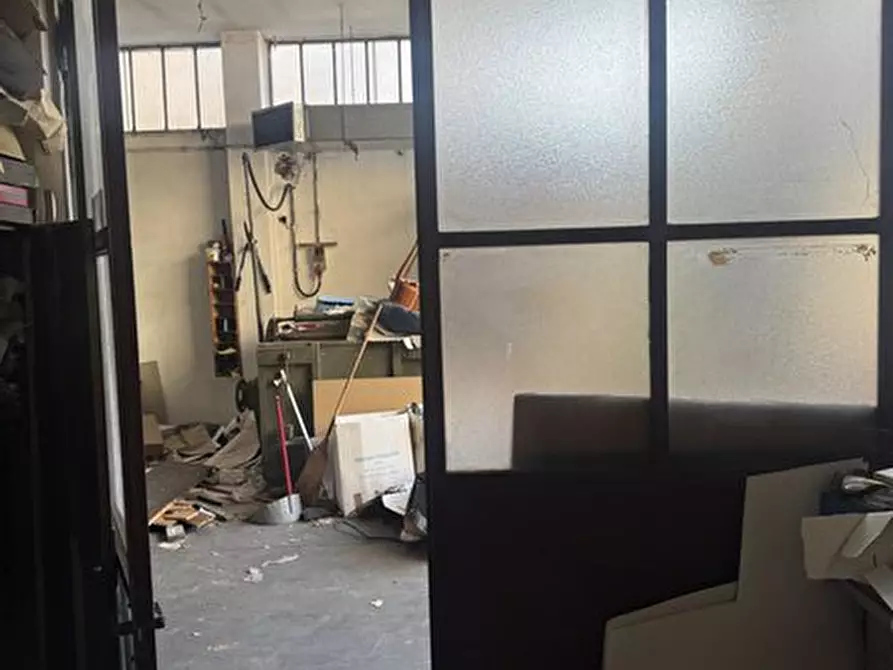 Immagine 14 di Capannone industriale in vendita  a Collegno