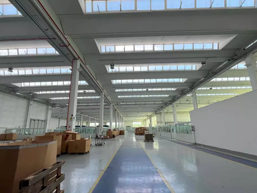 Immagine 7 di Capannone industriale in vendita  a Santena