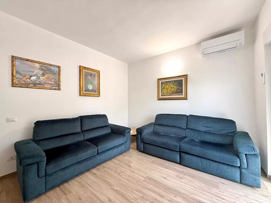 Immagine 1 di Appartamento in vendita  a Camaiore