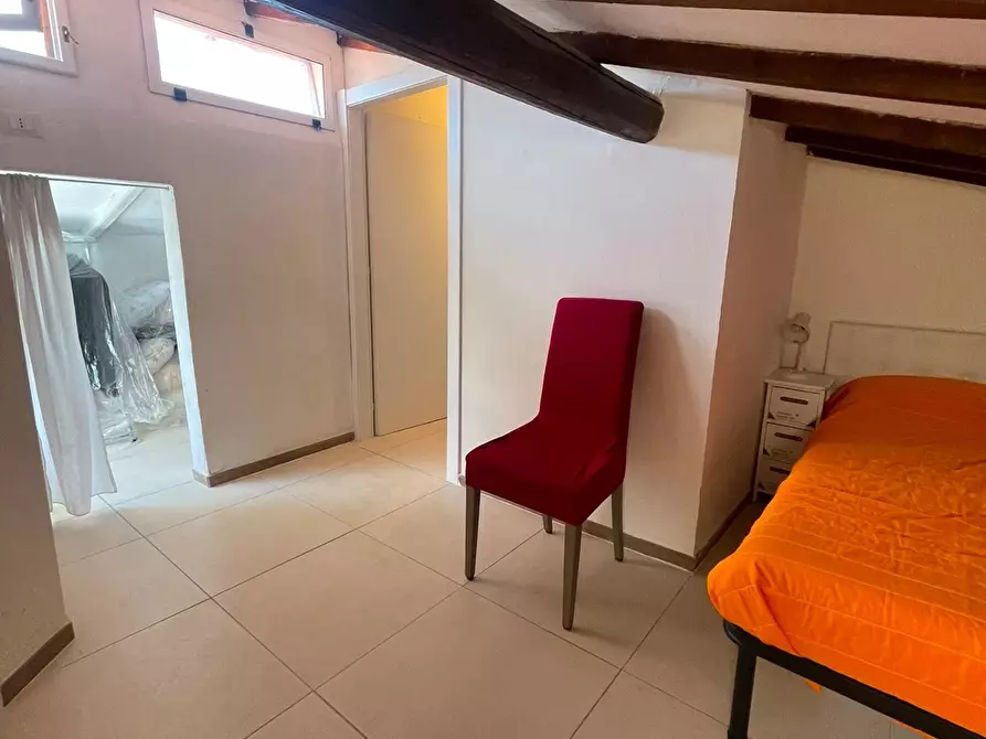 Immagine 8 di Appartamento in vendita  a Camaiore