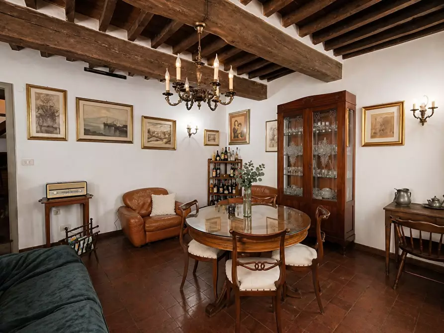 Immagine 2 di Appartamento in vendita  a Sinalunga