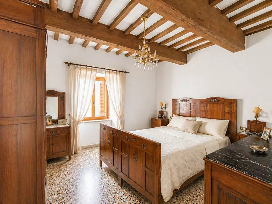 Immagine 26 di Appartamento in vendita  a Sinalunga