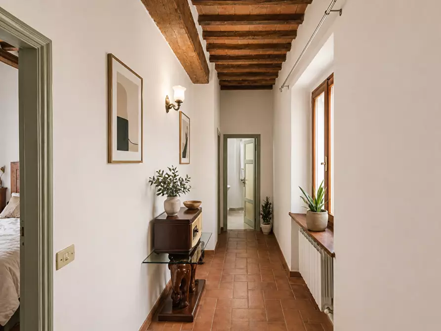 Immagine 22 di Appartamento in vendita  a Sinalunga