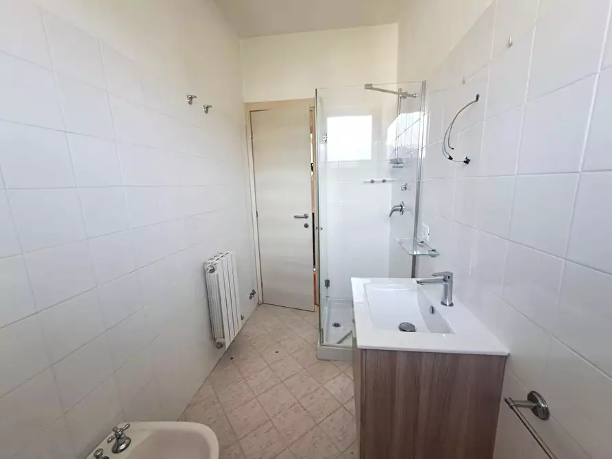 Immagine 12 di Appartamento in vendita  a Massa