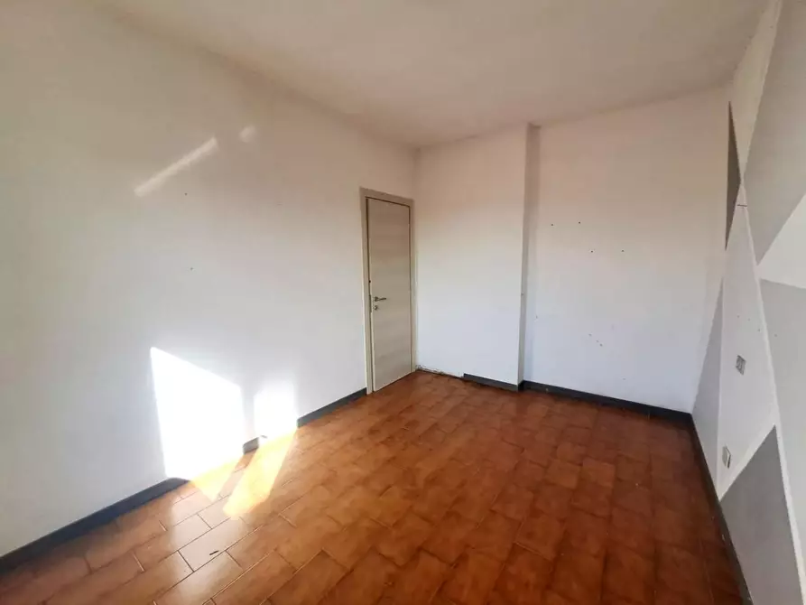 Immagine 9 di Appartamento in vendita  a Massa