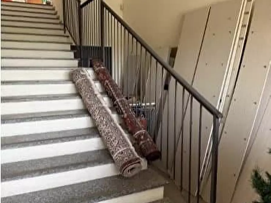 Immagine 12 di Negozio in vendita  a Biandrate