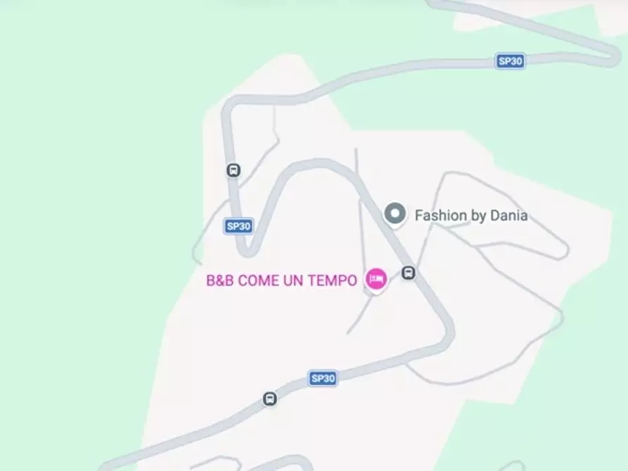 Immagine 1 di Palazzo in vendita  a Costa Di Serina
