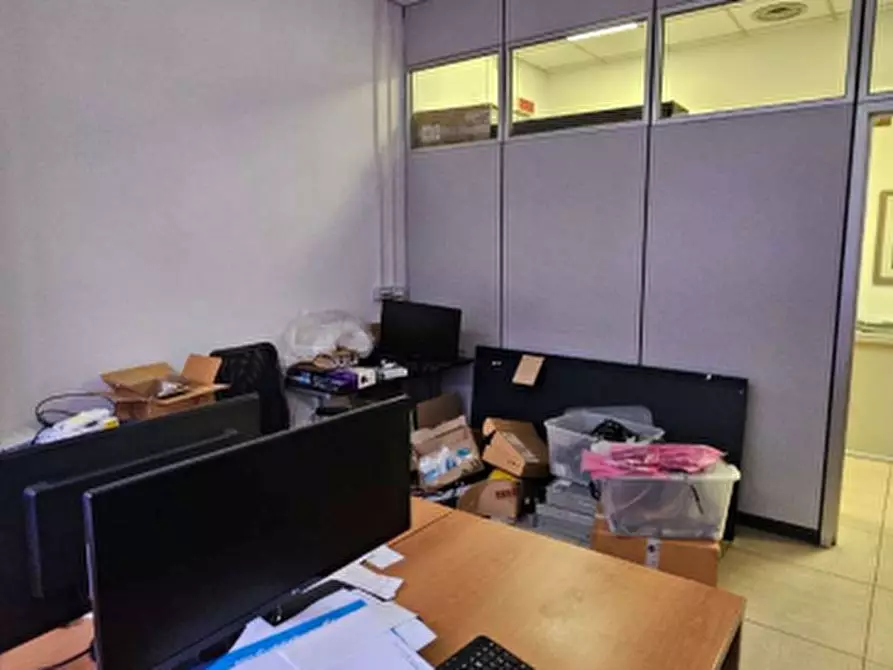 Immagine 9 di Ufficio in vendita  a Torino