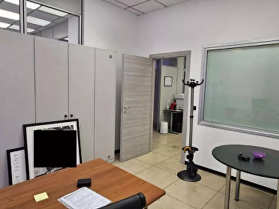 Immagine 4 di Ufficio in vendita  a Torino