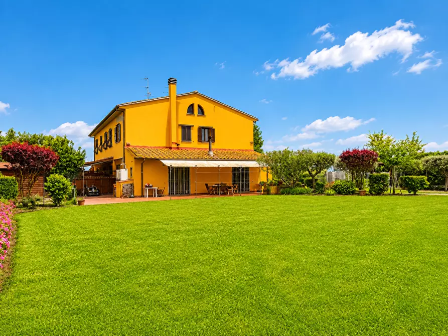 Immagine 40 di Rustico / casale in vendita  a Cascina
