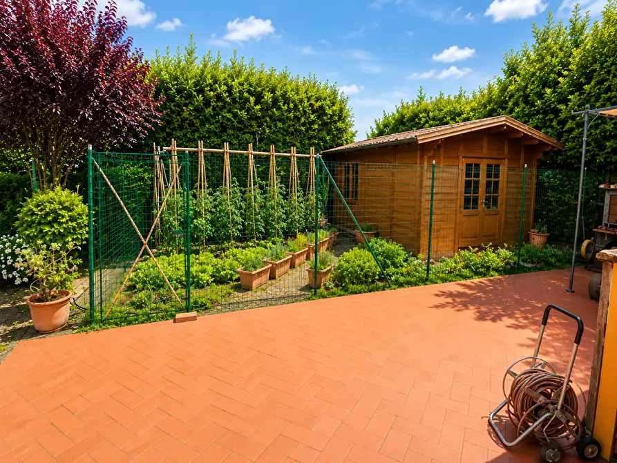 Immagine 34 di Rustico / casale in vendita  a Cascina