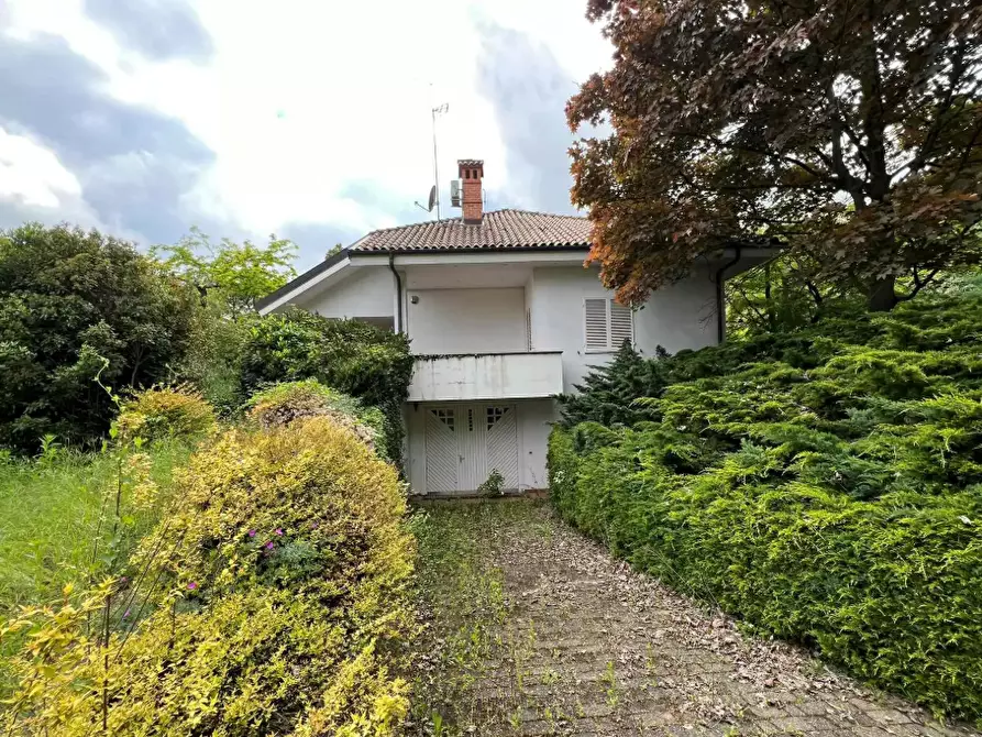 Immagine 4 di Villa in vendita  a Moncalieri