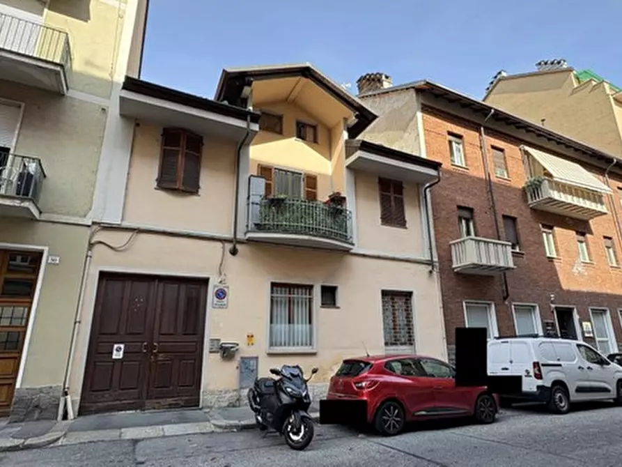 Immagine 1 di Appartamento in vendita  a Torino