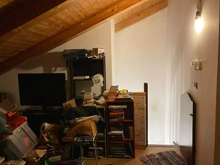 Immagine 11 di Appartamento in vendita  a Sant'ambrogio Di Torino