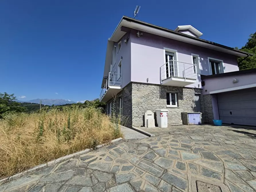 Immagine 1 di Villa in vendita  a Reano