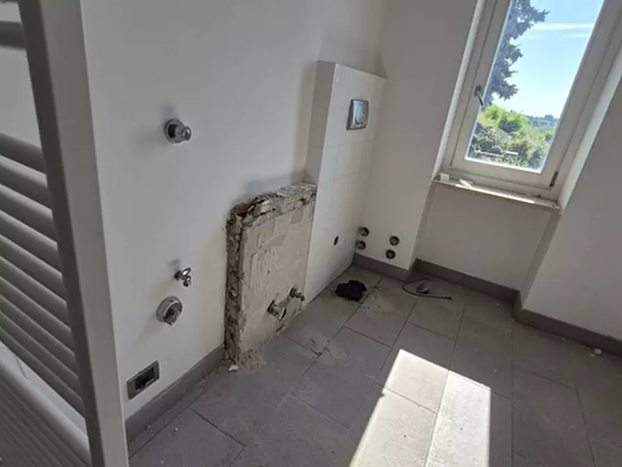 Immagine 35 di Villa in vendita  a Reano