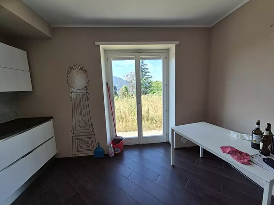 Immagine 5 di Villa in vendita  a Reano