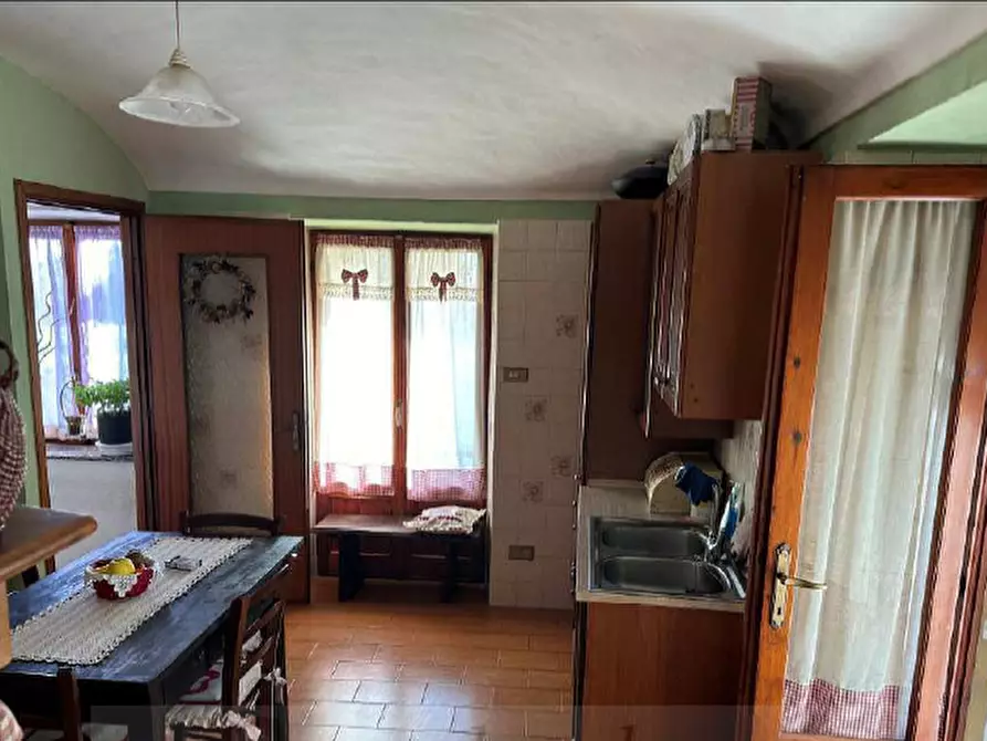 Immagine 7 di Appartamento in vendita  a Rocca Canavese