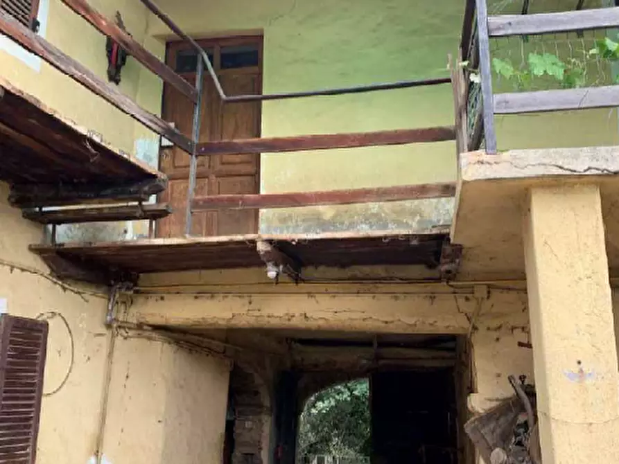 Immagine 2 di Garage in vendita  a Pinerolo
