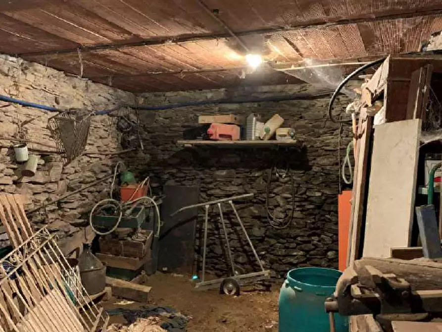 Immagine 9 di Garage in vendita  a Pinerolo