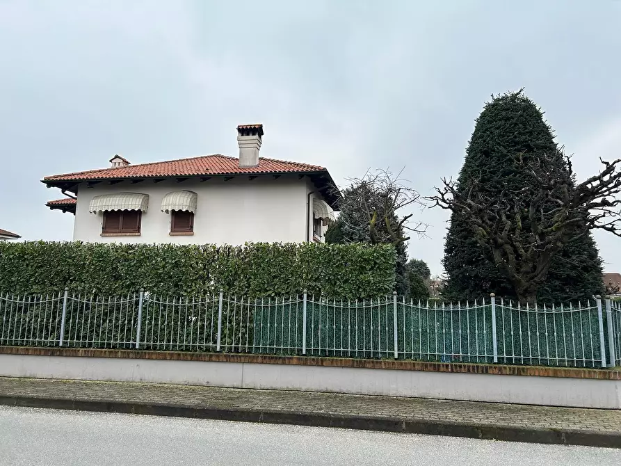 Immagine 1 di Villetta a schiera in vendita  a Bruino