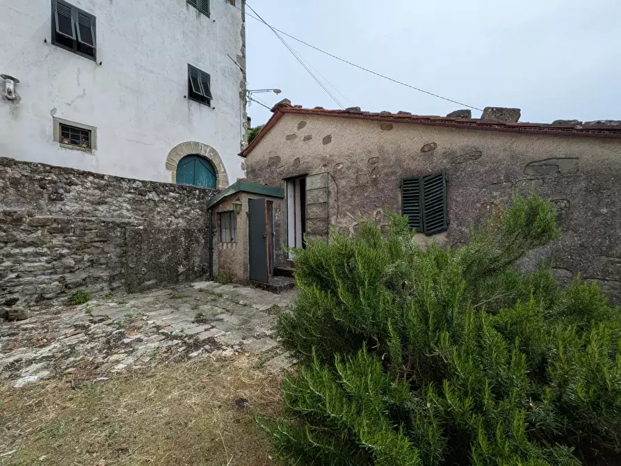 Immagine 12 di Casa indipendente in vendita  a Bagni Di Lucca