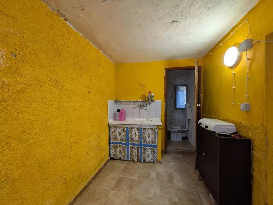 Immagine 18 di Casa indipendente in vendita  a Bagni Di Lucca