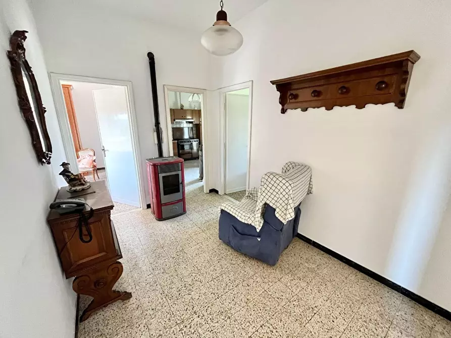 Immagine 4 di Appartamento in vendita  a Massa