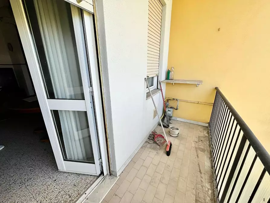 Immagine 7 di Appartamento in vendita  a Massa
