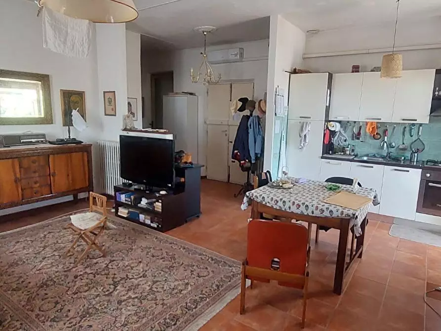 Immagine 2 di Mansarda in vendita  a Carrara