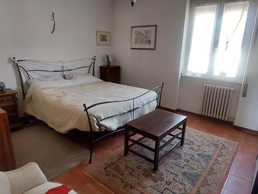 Immagine 5 di Mansarda in vendita  a Carrara