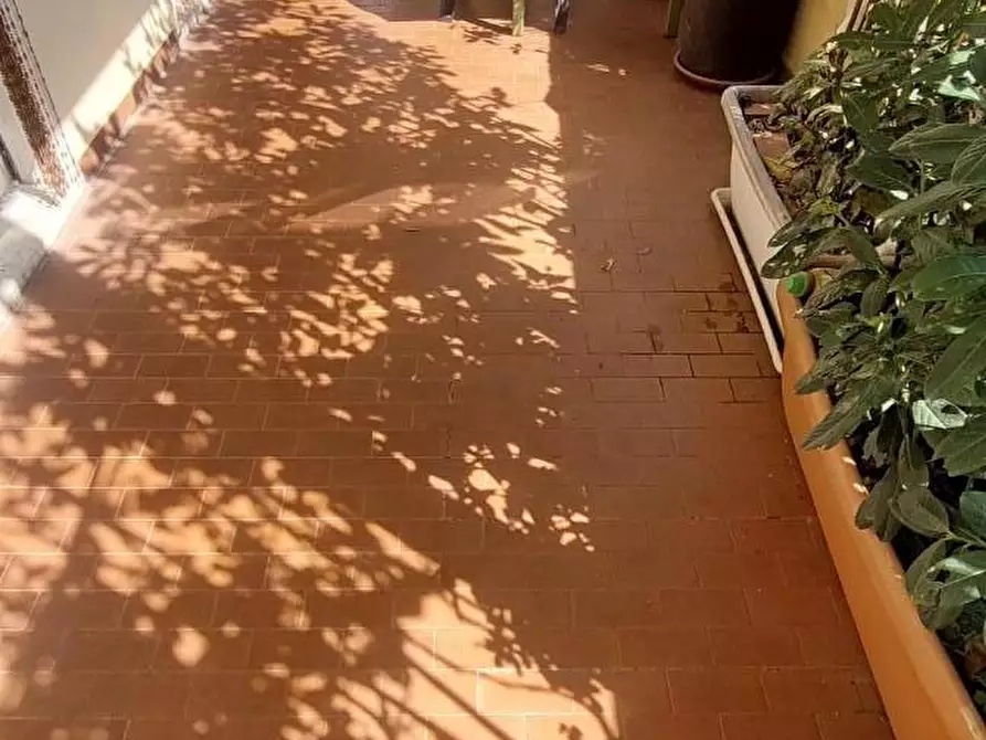 Immagine 12 di Mansarda in vendita  a Carrara