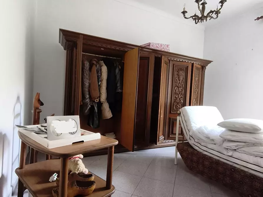 Immagine 5 di Appartamento in vendita  a Carrara