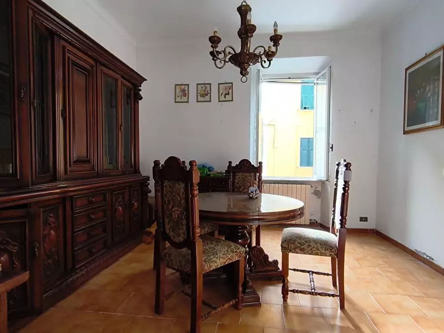 Immagine 2 di Appartamento in vendita  a Carrara