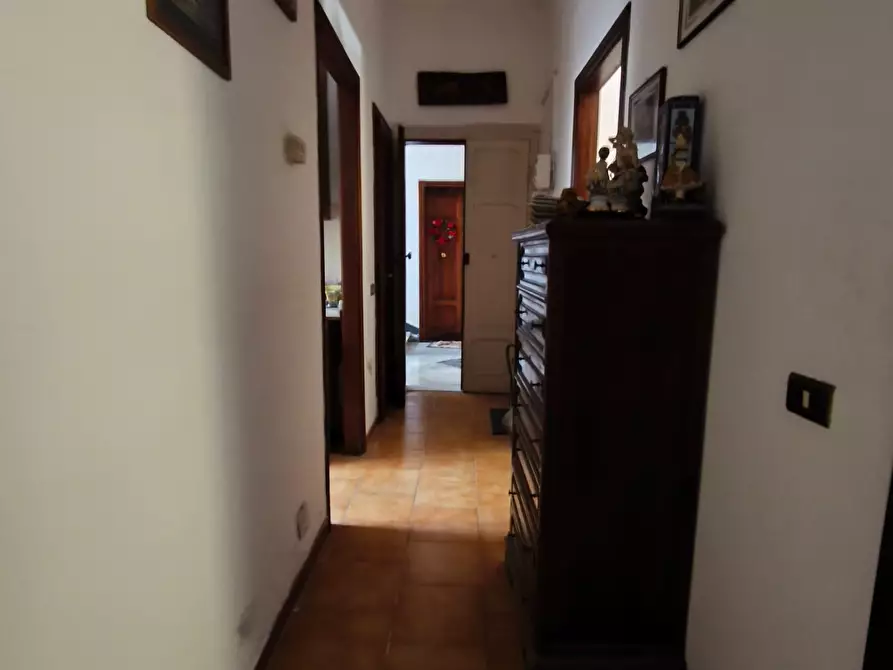 Immagine 3 di Appartamento in vendita  a Carrara