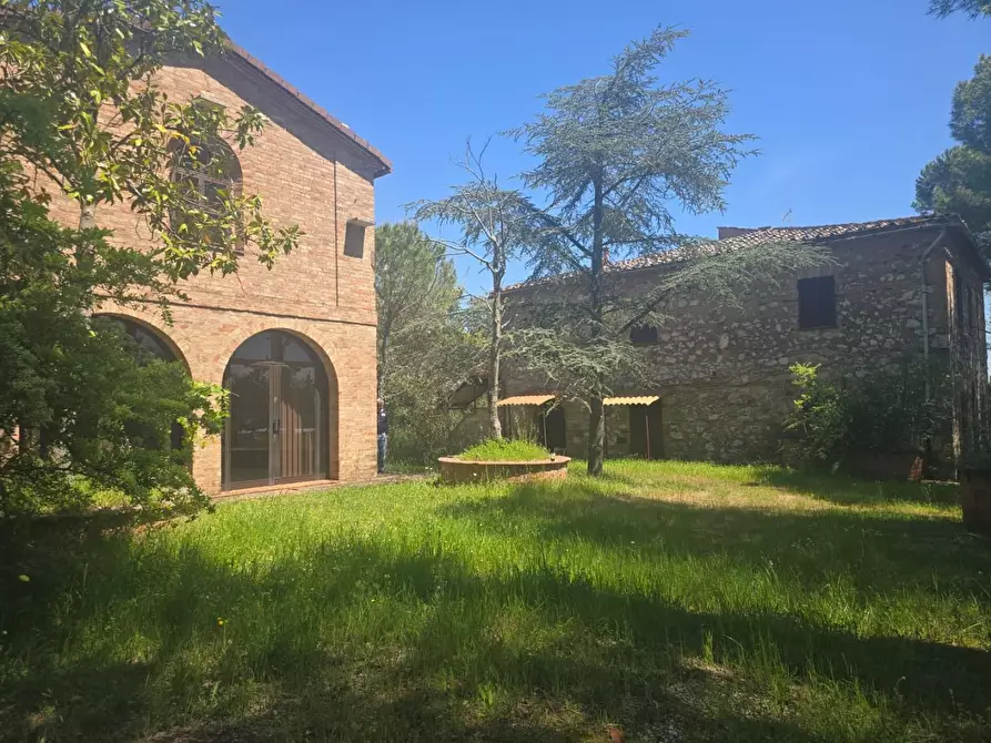 Immagine 1 di Casa indipendente in vendita  a Chiusdino