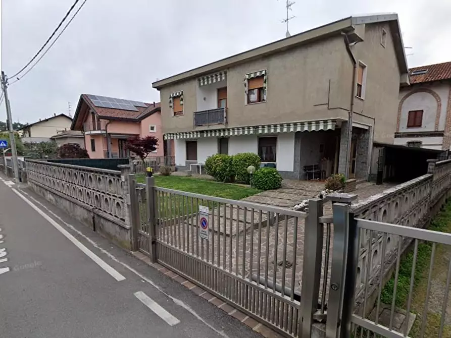 Immagine 2 di Appartamento in vendita  a Cogliate